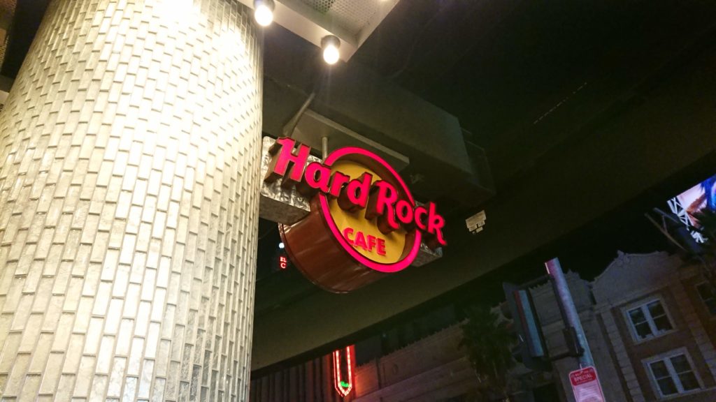 ハードロックカフェ看板