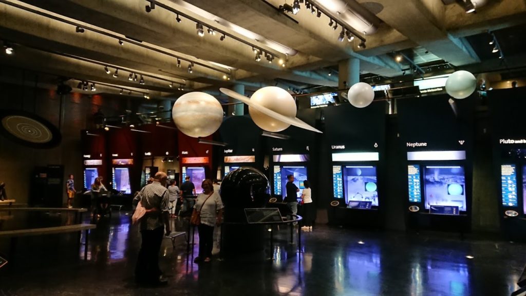 グリフィス天文台の展示