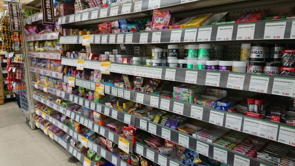 お菓子売り場